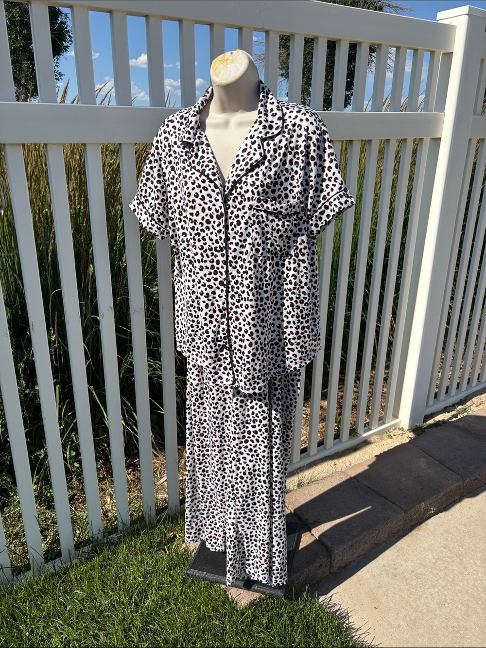 Kate Spade Pajama Set Size XL NWOT, Super Soft